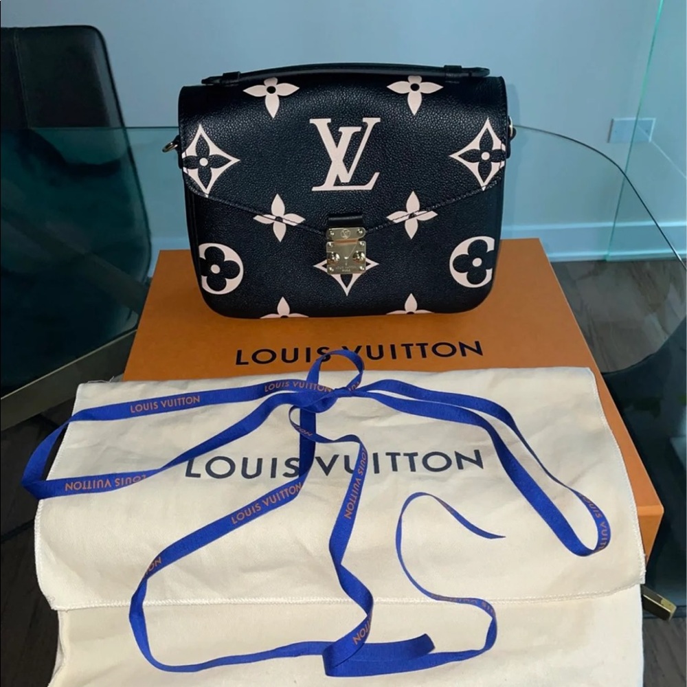 Louis Vuitton Métis pouchette BRAND NEW SOLD OUT